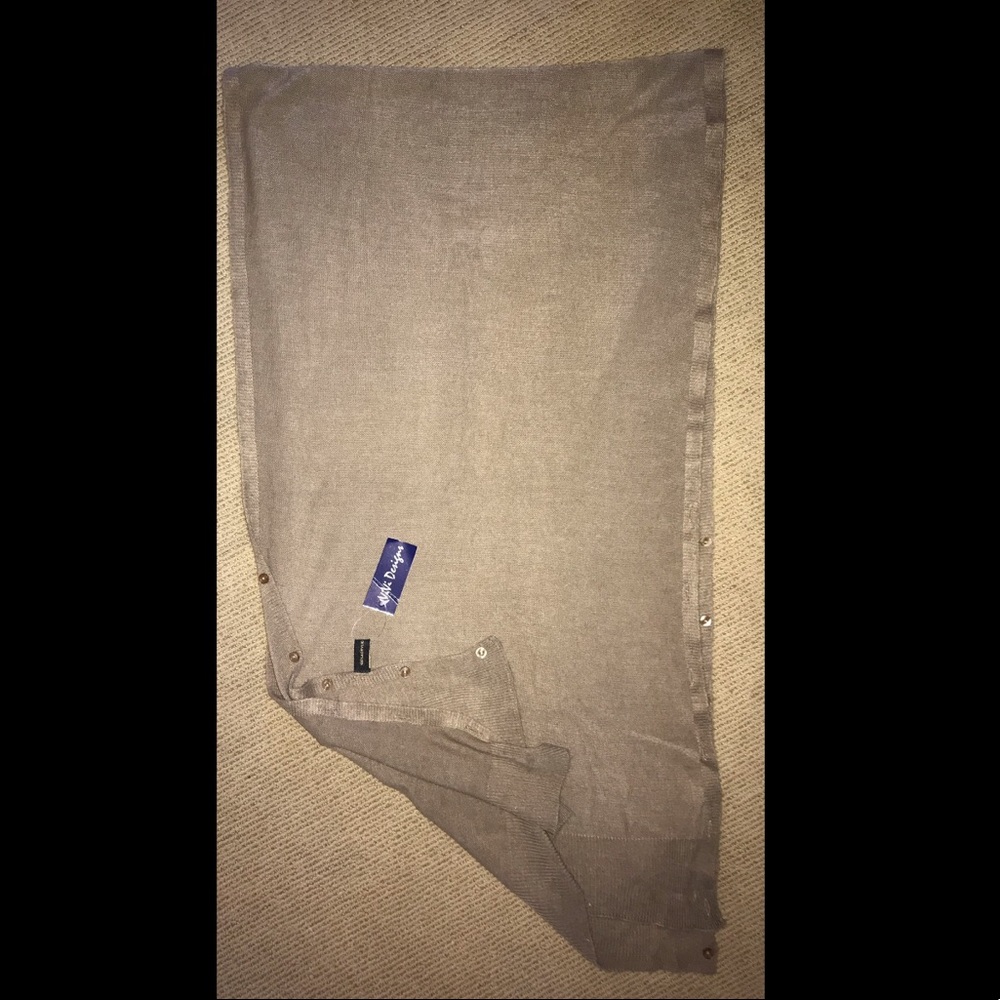 Tan wrap